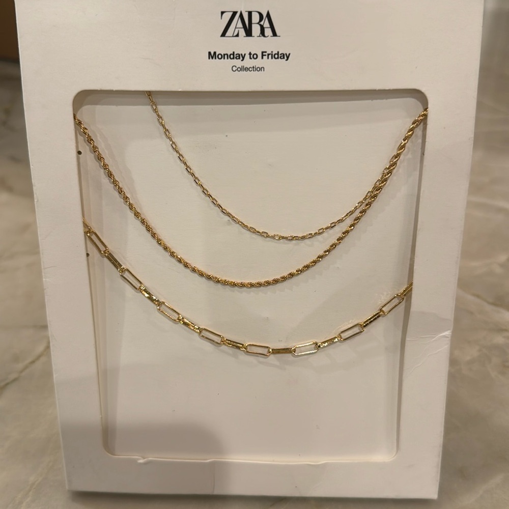 Zara set necklace Monday to Friday 🔥🔥 NWT
